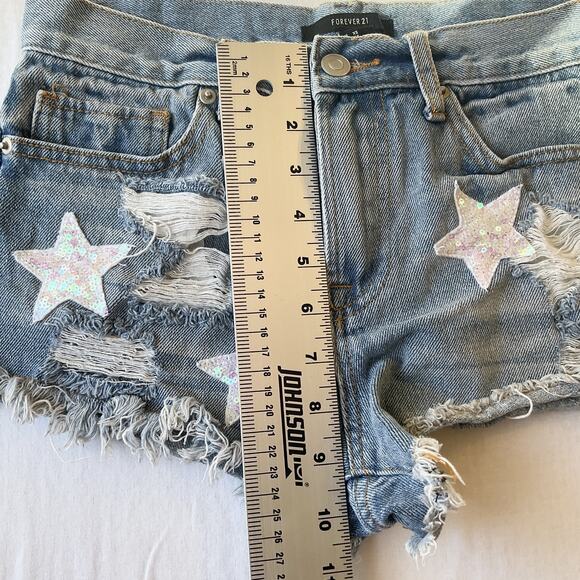 Forever 21 Women Shorts XS Blue Denim Star Patch Distressed Sequin Frayed Hem - Picture 8 of 10